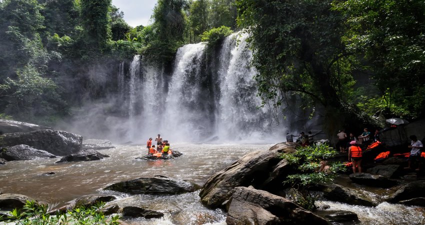 1 Day Banteay Srei & Kulen Mount And Beng Mealea