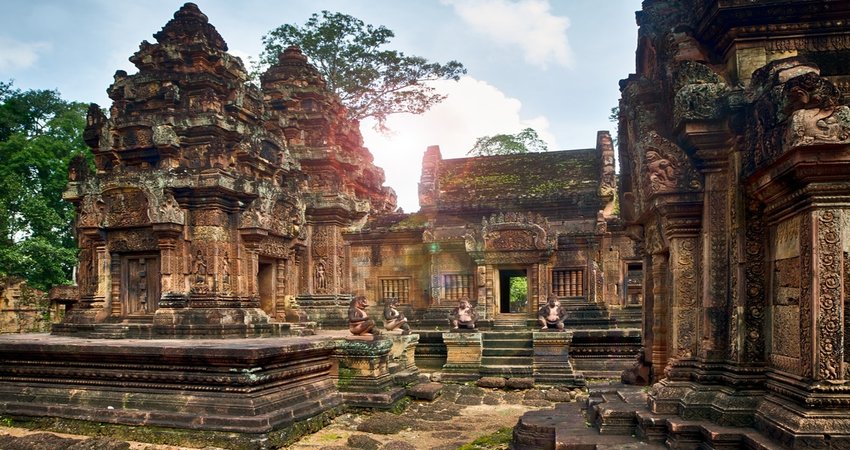1 Day Banteay Srei & Kulen Mount And Beng Mealea