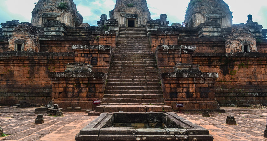 1 Day Angkor Wat With Small Circuit & Banteay Srei