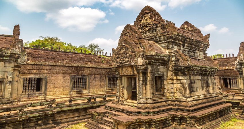 2 Days Angkor Wat & Banteay Srei & Kulen Mount Waterfall